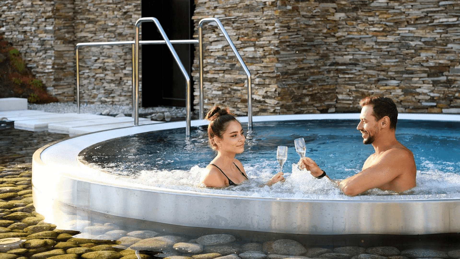 Víkendový wellness pobyt 
 ,[object Object]